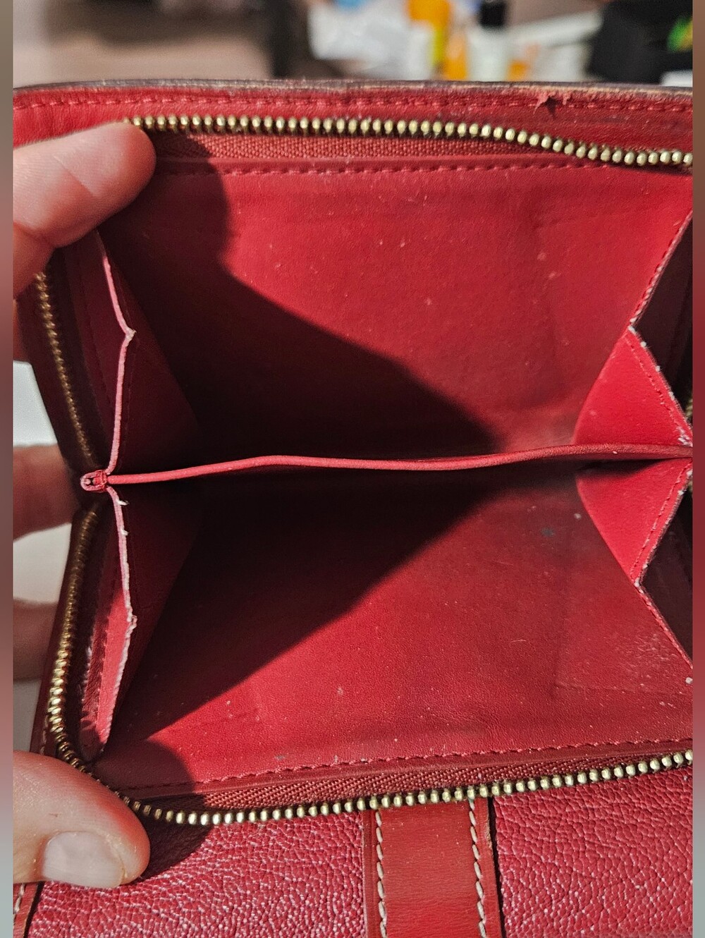 Red Louis Vuitton Suhali Portefeuille Le Favori Compact Wallet - Picture 5 of 14